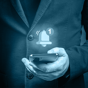 parents receiving notification on phone with mazaya schoolna system